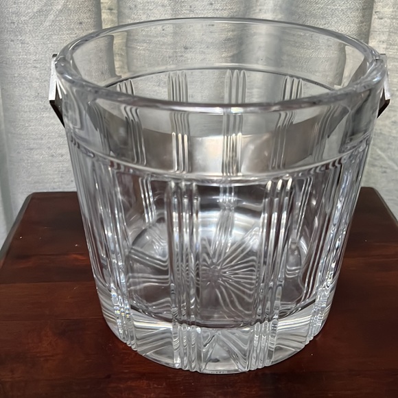 Signed Miller Rogaska Crystal Ice Bucket “Deco” Pattern w/ Handle, Disco… - Picture 5 of 11